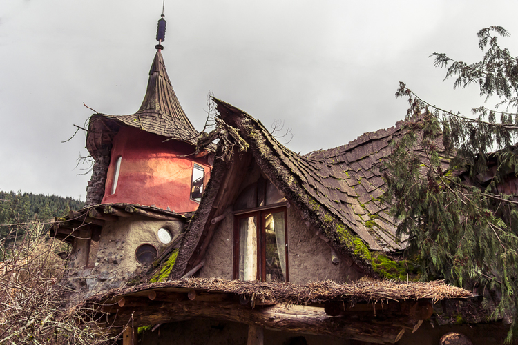 The Far Out Fantasy Homes Of Sun Ray Kelly, Natural Home Builder...