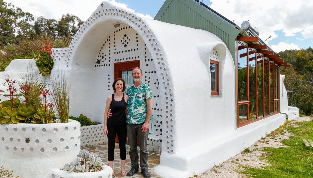 Incredible Eco Friendly Off-Grid Earthship Home...