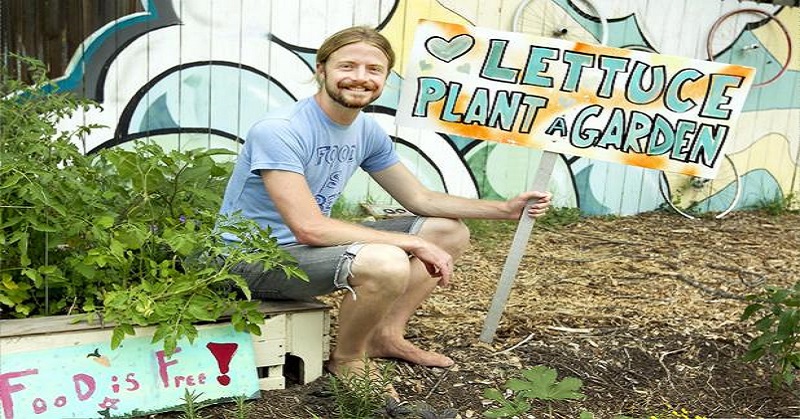 DIY $2 Self-Watering Garden Bed – Only Requires Water Once Every 2-4 Weeks...