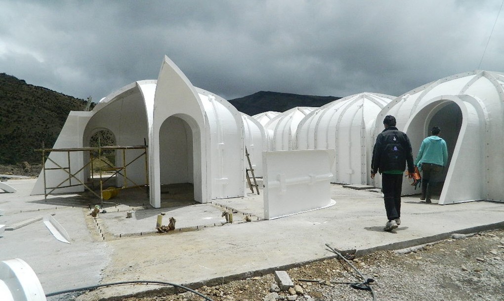 A Green Roofed Hobbit Home Anyone Can Build In Just 3 Days...