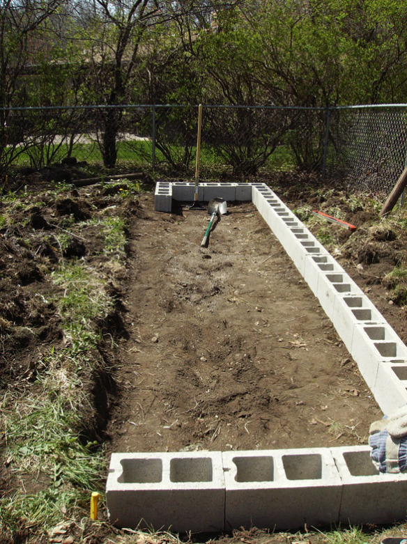 Making A Raised Garden Bed With Cinder Blocks...