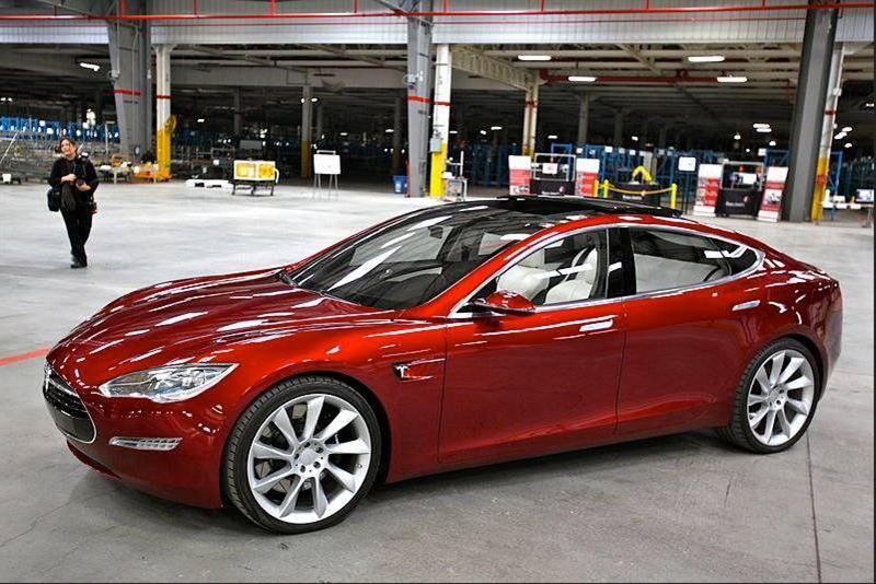 Tesla’s Model III Goes 320km Per Charge And Costs $35,000...