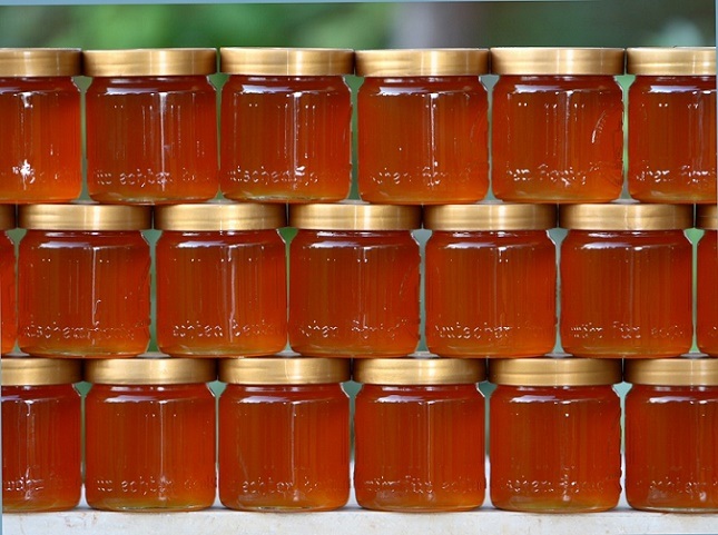 The Hallucinogenic Honey Of Giant Himalayan Bees...