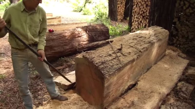 How To Turn A Tree Into Lumber Using A Homemade Alaskan Mill...