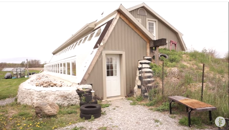 Super Efficient Off-Grid Earthship House Built Using 1,200 Recycled Tires...