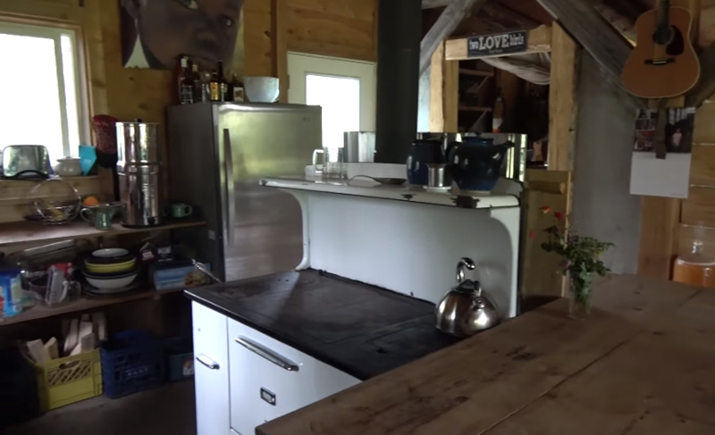 This Family Of 7 Live Completely Off The Grid In Northern Canada...