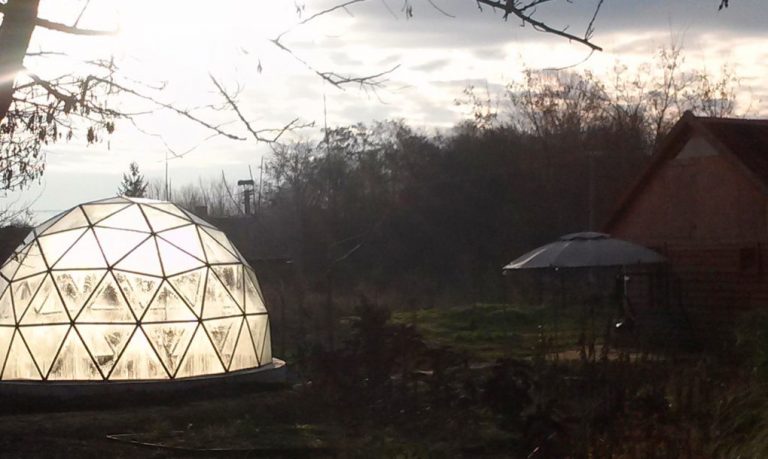 Elegant Geodesic Homes Can Withstand Earthquakes Measuring 8.5 Magnitude...
