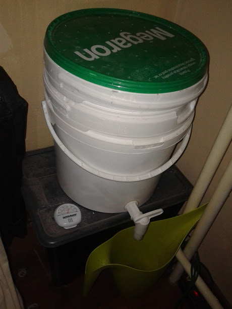 semi-aquatic-composting-system-9