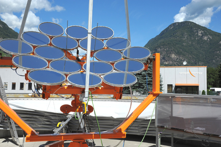 Sunflower-Shaped Solar Concentrators Produce Electricity & Fresh Water...