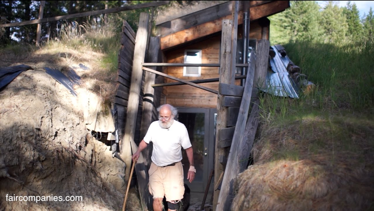 Idaho Modern Oldtimer Builds An Underground & Solar House For $50...