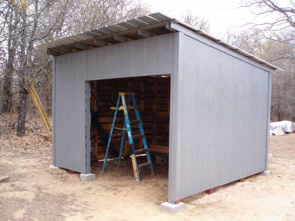 DIY Shed Made From Old Wood Pallets...