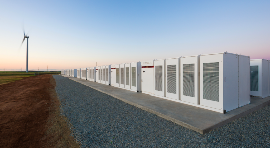 Elon Musk Finishes World’s Biggest Battery In Less Than 100 Days...