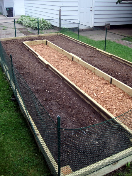 Ideas & Inspiration For Building A Raised Garden Bed...