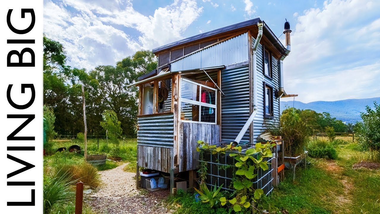 Incredible Salvaged Off-Grid Tiny House On A Permaculture Farm...