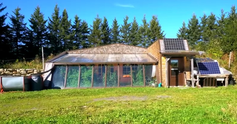 Homesteading Family Living Off-Grid In A Spectacular Earthship...